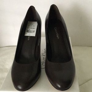 ** New Dark Brown Calvin Klein Pumps
